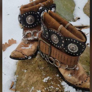 upcycled 1ofakind cowboy boots vintage